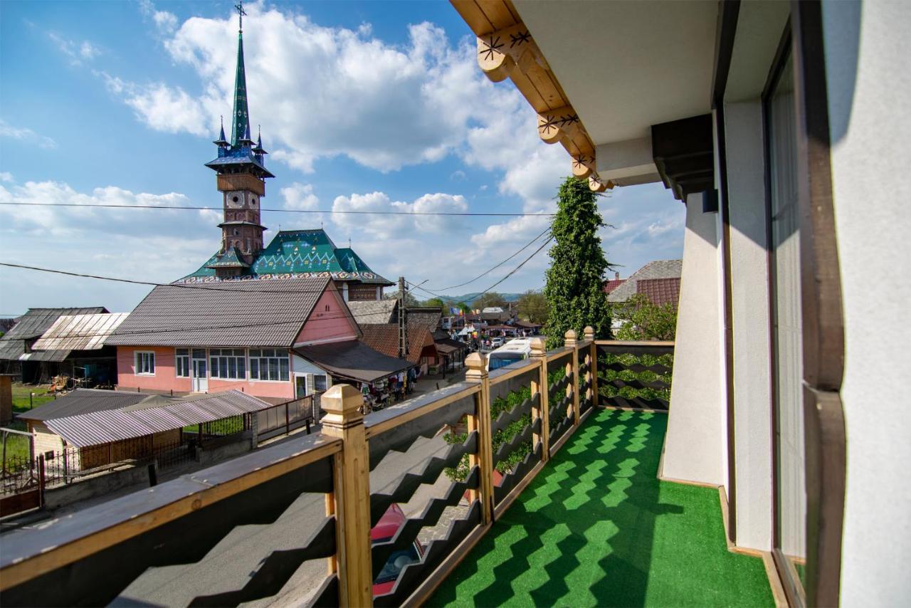 Hotel La Conacul Vesel Săpînţa Exterior foto